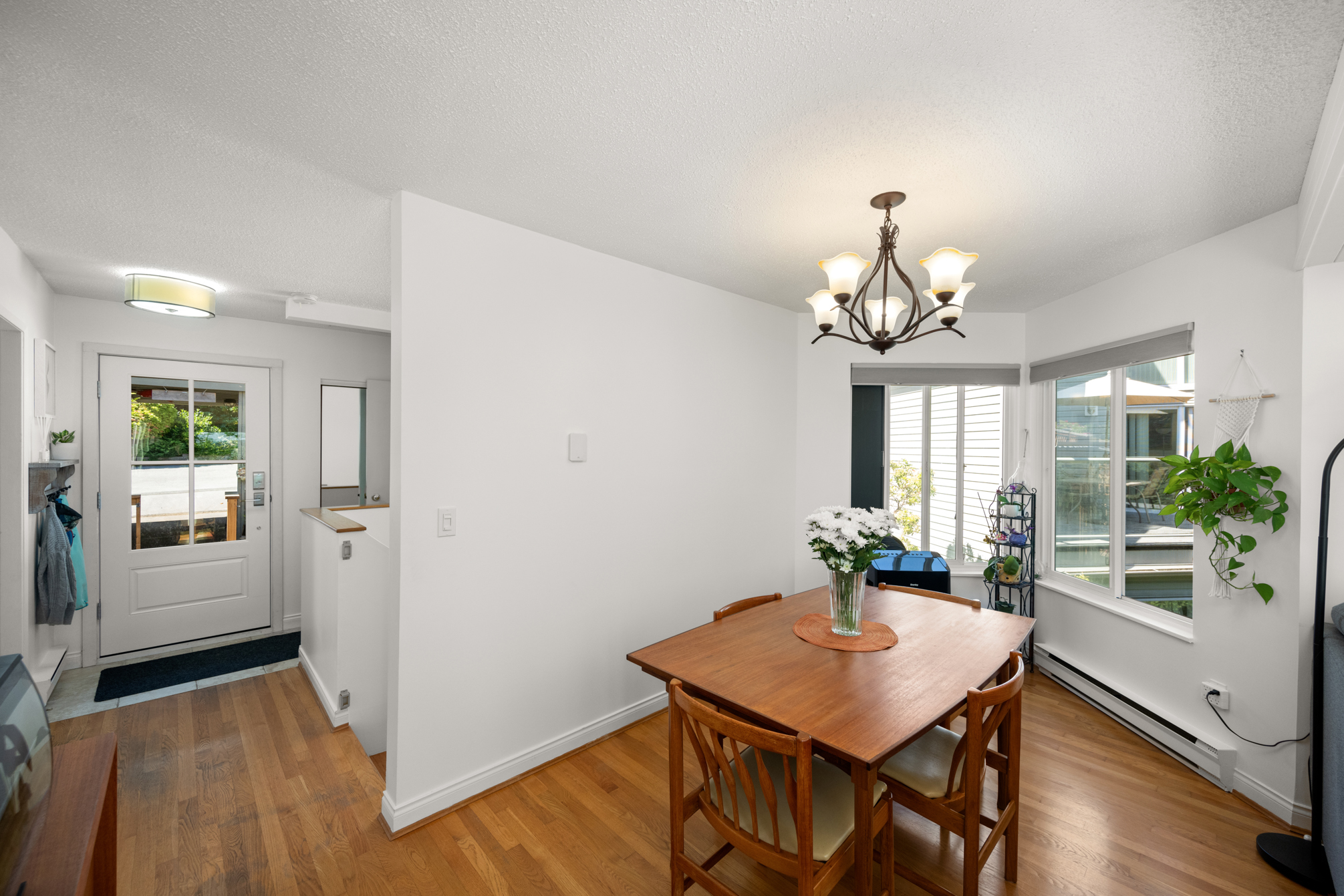 1243 Mill St North Vancouver 15