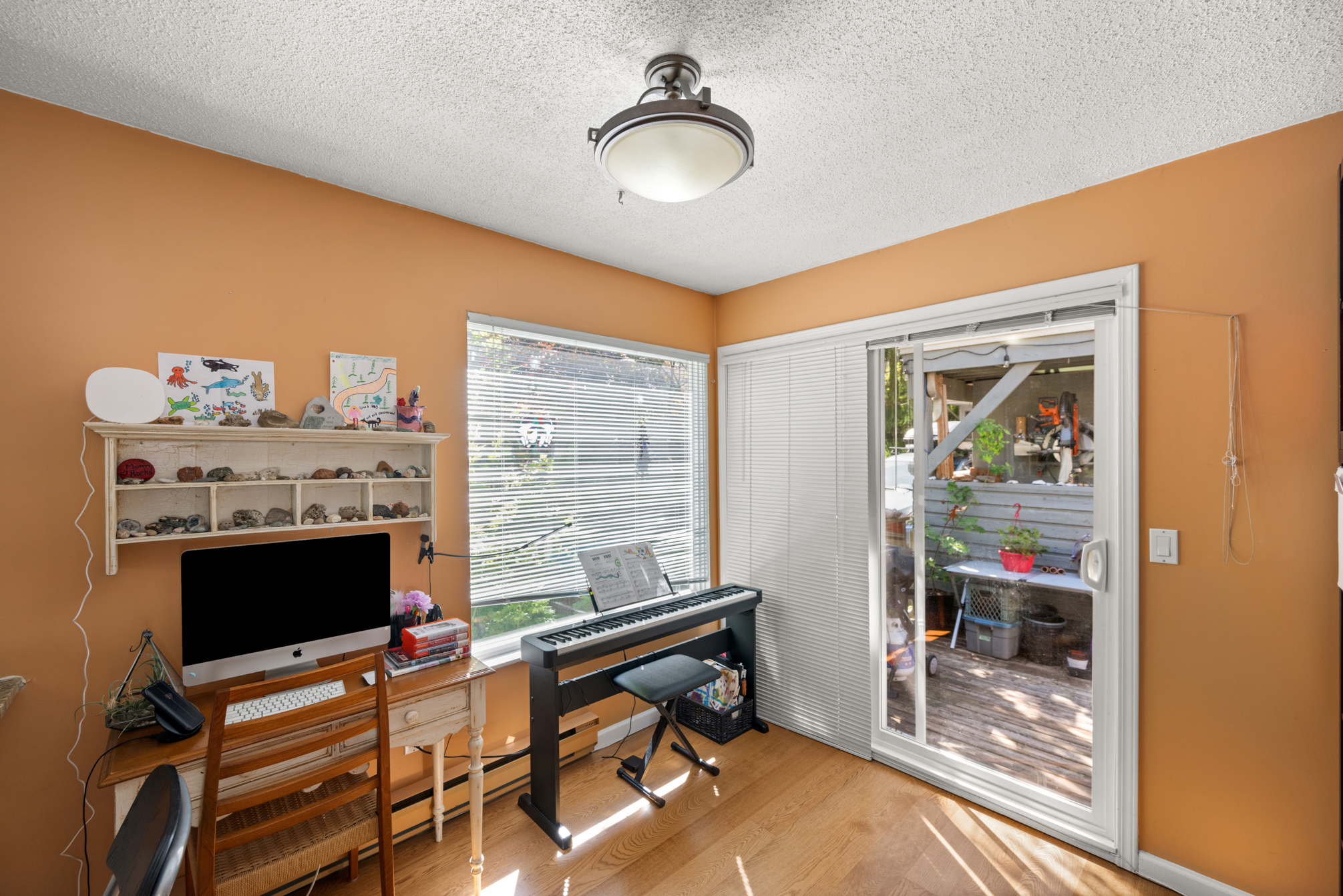 1243 Mill St North Vancouver 23